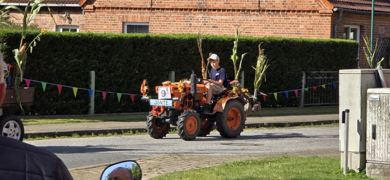 Erntefest in Rakow 2025 / g_7_0_20250920_141320.jpg