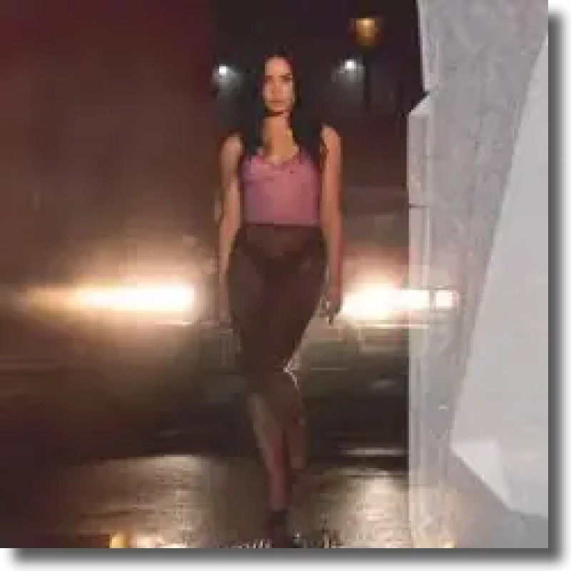 Demi Lovato - Here All Night
